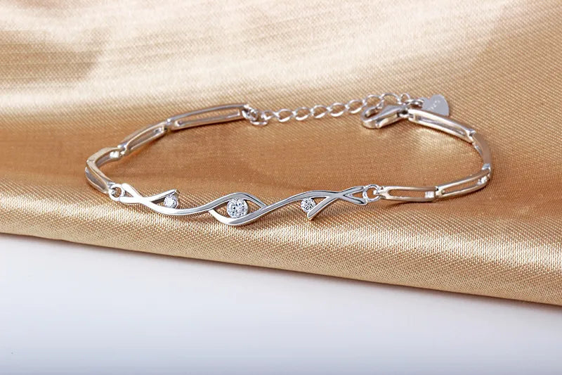 Сребърна гривна "Ценност"