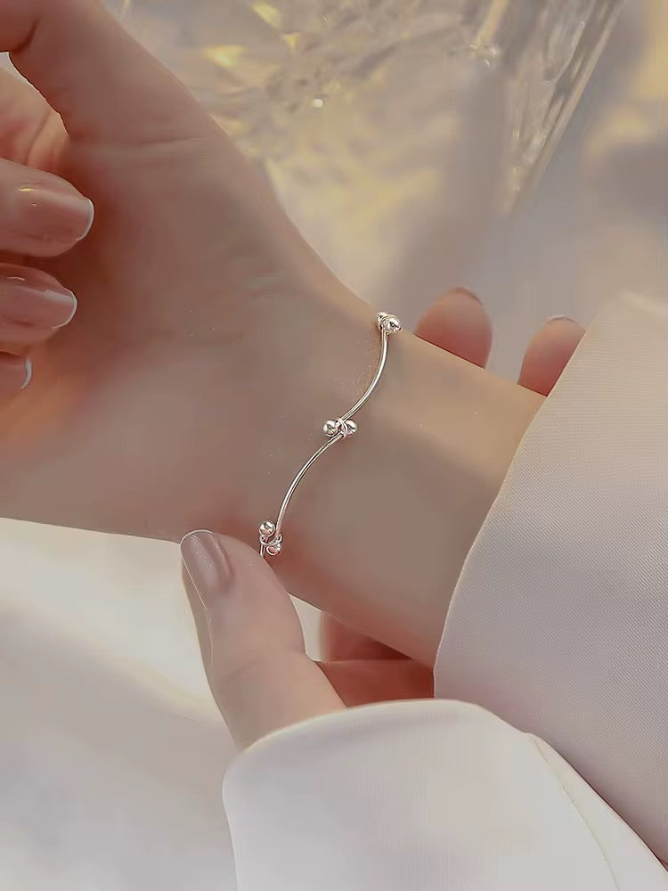 Сребърна гривна  “Изразителност”